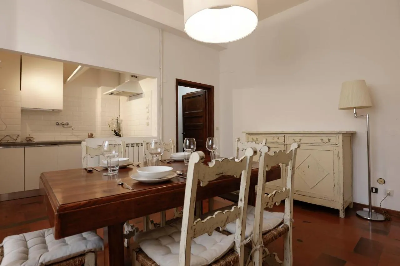 Ponte Vecchio Prestige Apartment Florence 0*,