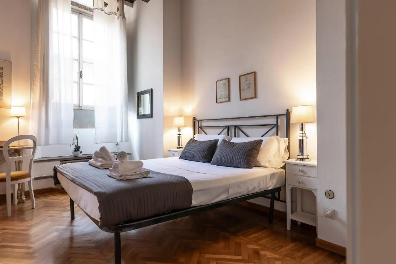 Ponte Vecchio Prestige Apartment Florence Italy
