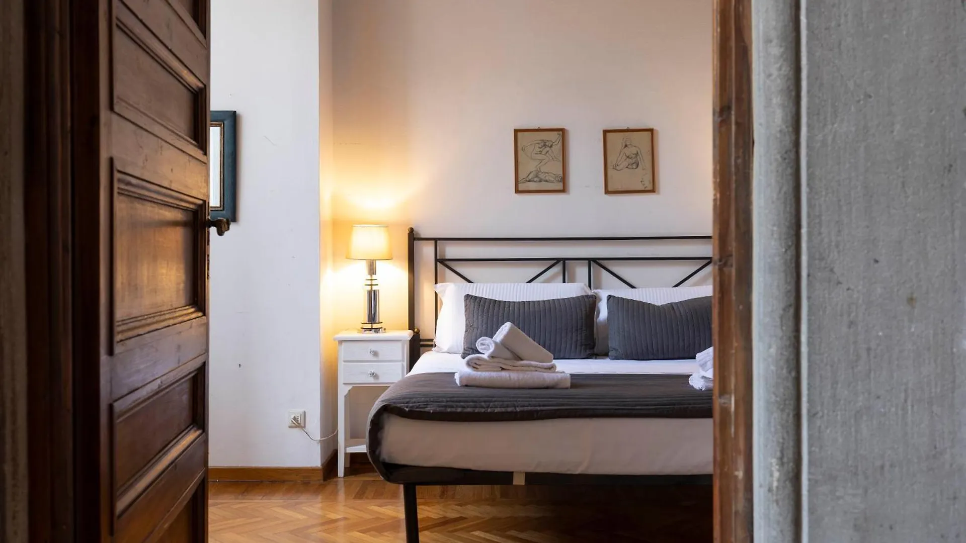 Ponte Vecchio Prestige Apartment Florence